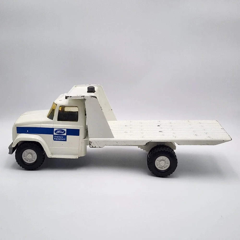 1/16 Ertl Tilt Bed Ford Tractors Equipment‎ Implement Truck Rollback SEE PHOTOS